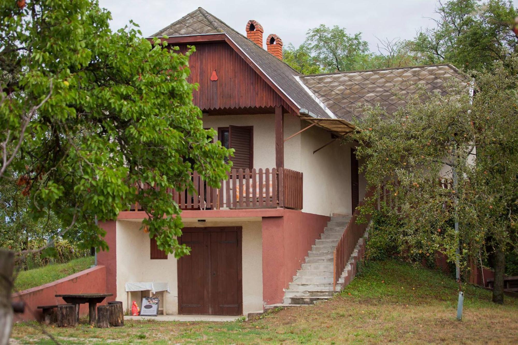 Nyugalomsziget Nyaralohaz Villa Zalaszentlaszlo Exterior photo